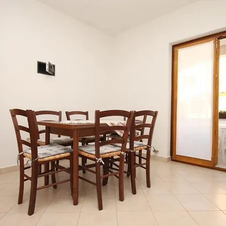 With Parking Space - 7042 Appartamento