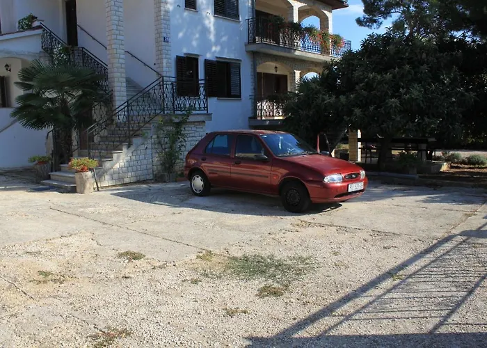 With Parking Space - 7042 Пореч