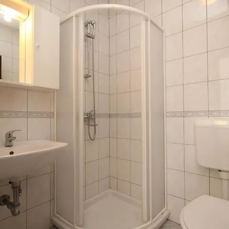 With Parking Space - 7042 Poreč