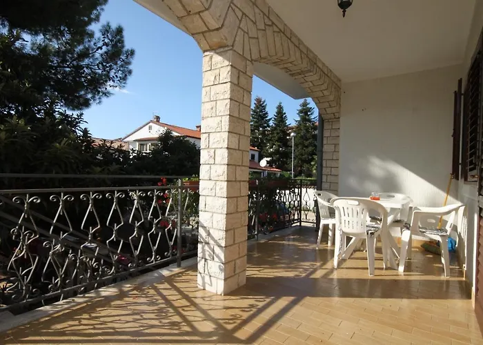 Appartement With Parking Space - 7042